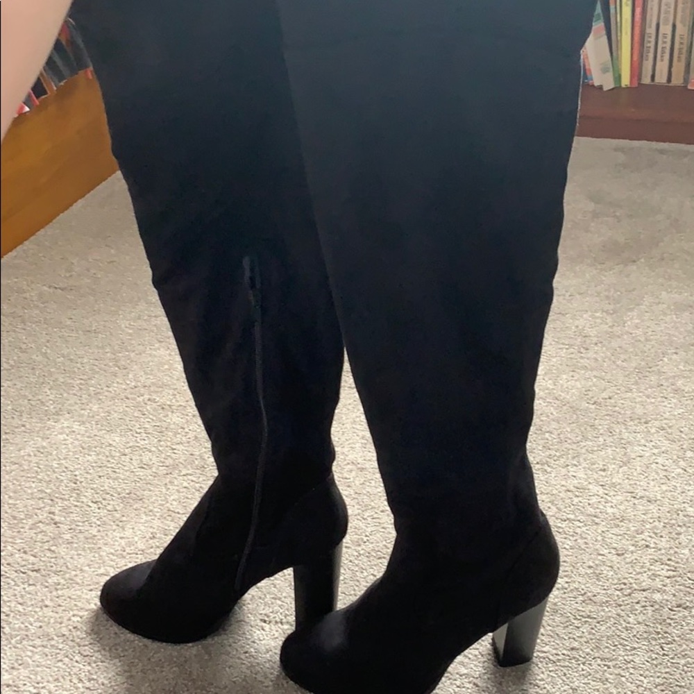 Knee high black shade boots